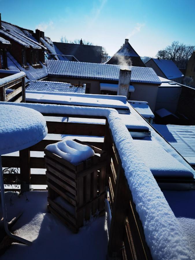 Gemuetliche Dachwohnung Mit Kleiner Oder Grosser Dachterrasse Nebeneinander Wolmirstedt Esterno foto