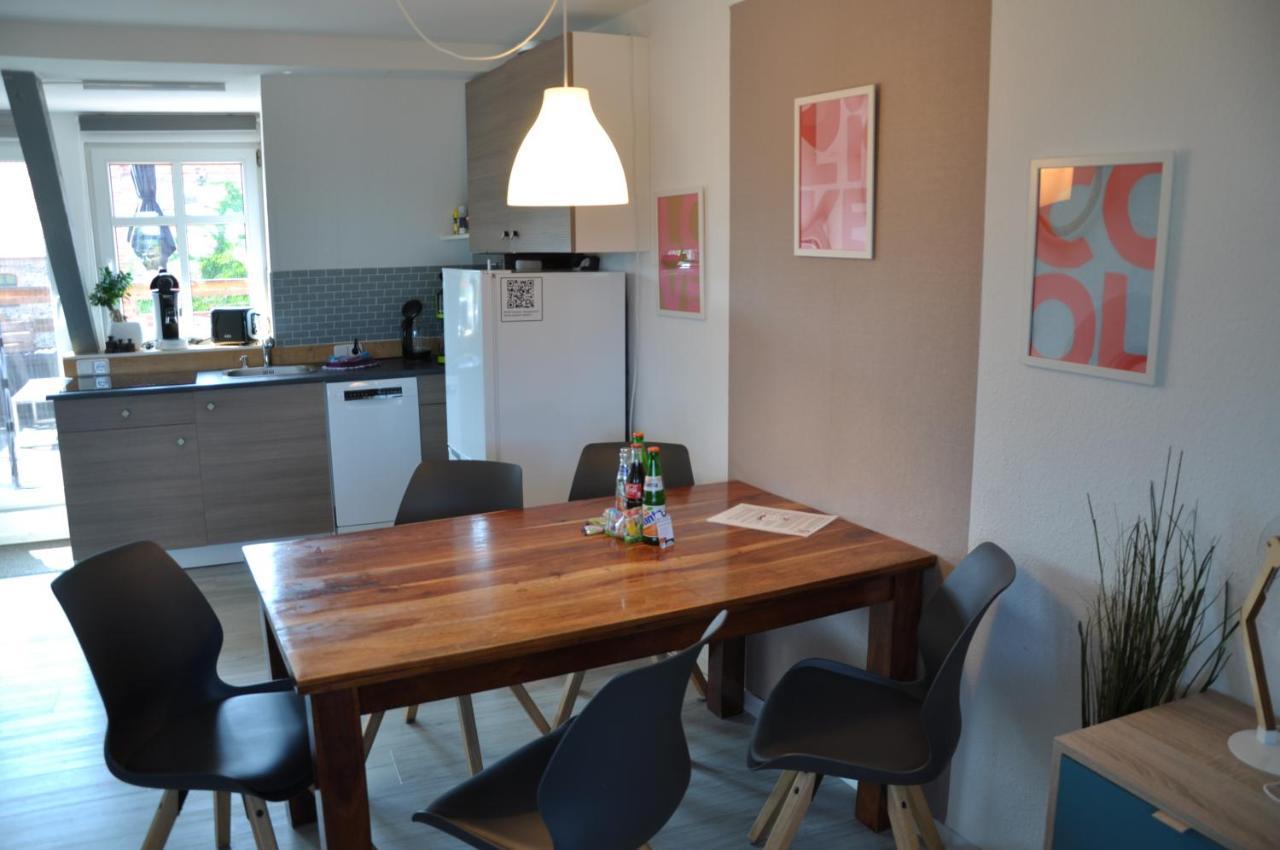 Gemuetliche Dachwohnung Mit Kleiner Oder Grosser Dachterrasse Nebeneinander Wolmirstedt Esterno foto