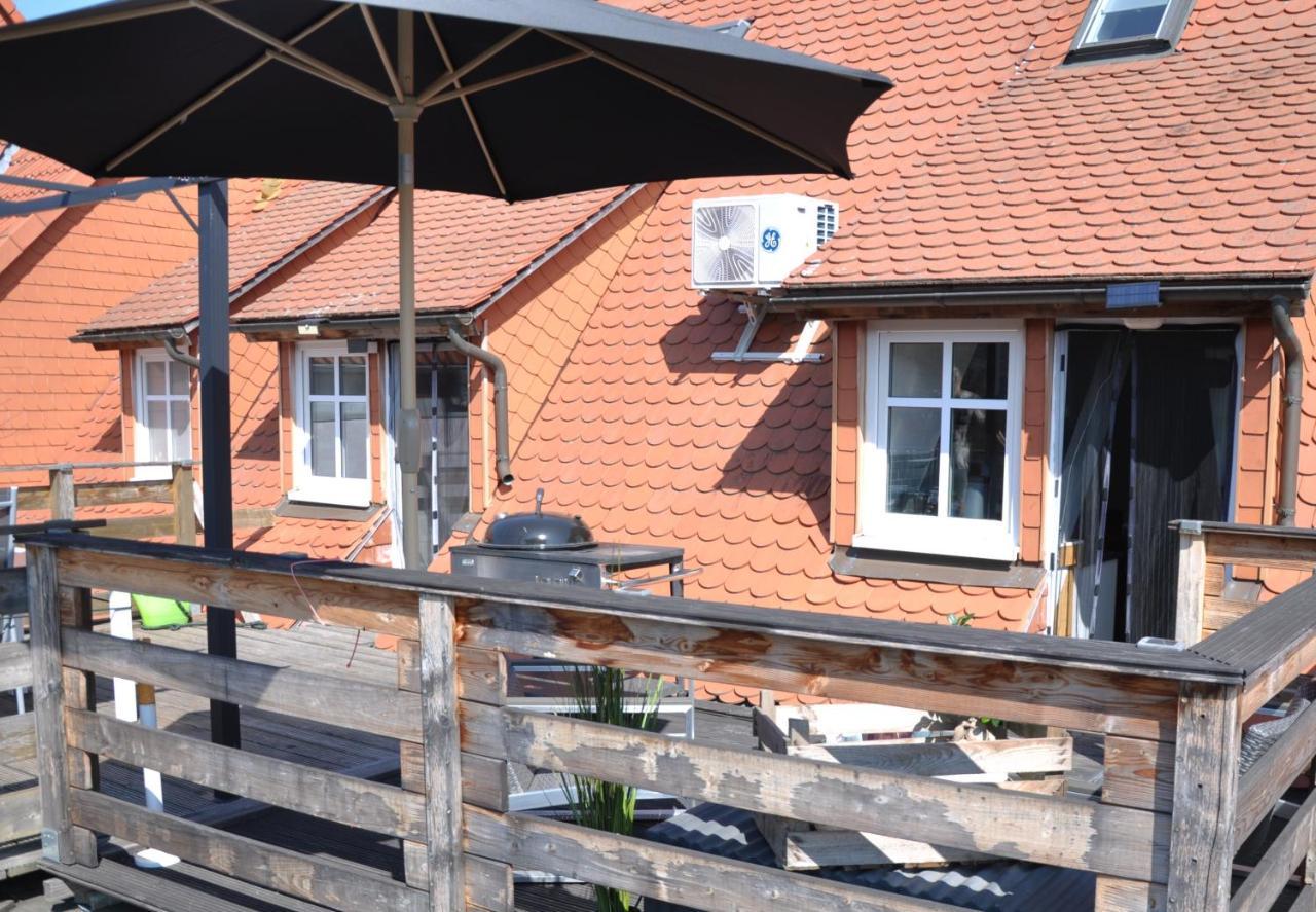 Gemuetliche Dachwohnung Mit Kleiner Oder Grosser Dachterrasse Nebeneinander Wolmirstedt Esterno foto
