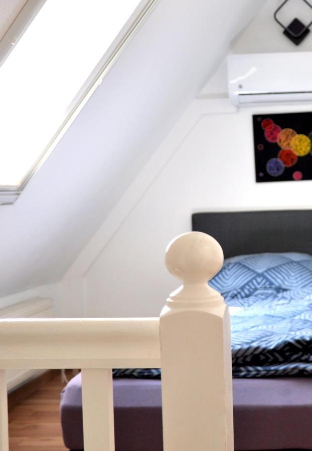 Gemuetliche Dachwohnung Mit Kleiner Oder Grosser Dachterrasse Nebeneinander Wolmirstedt Esterno foto