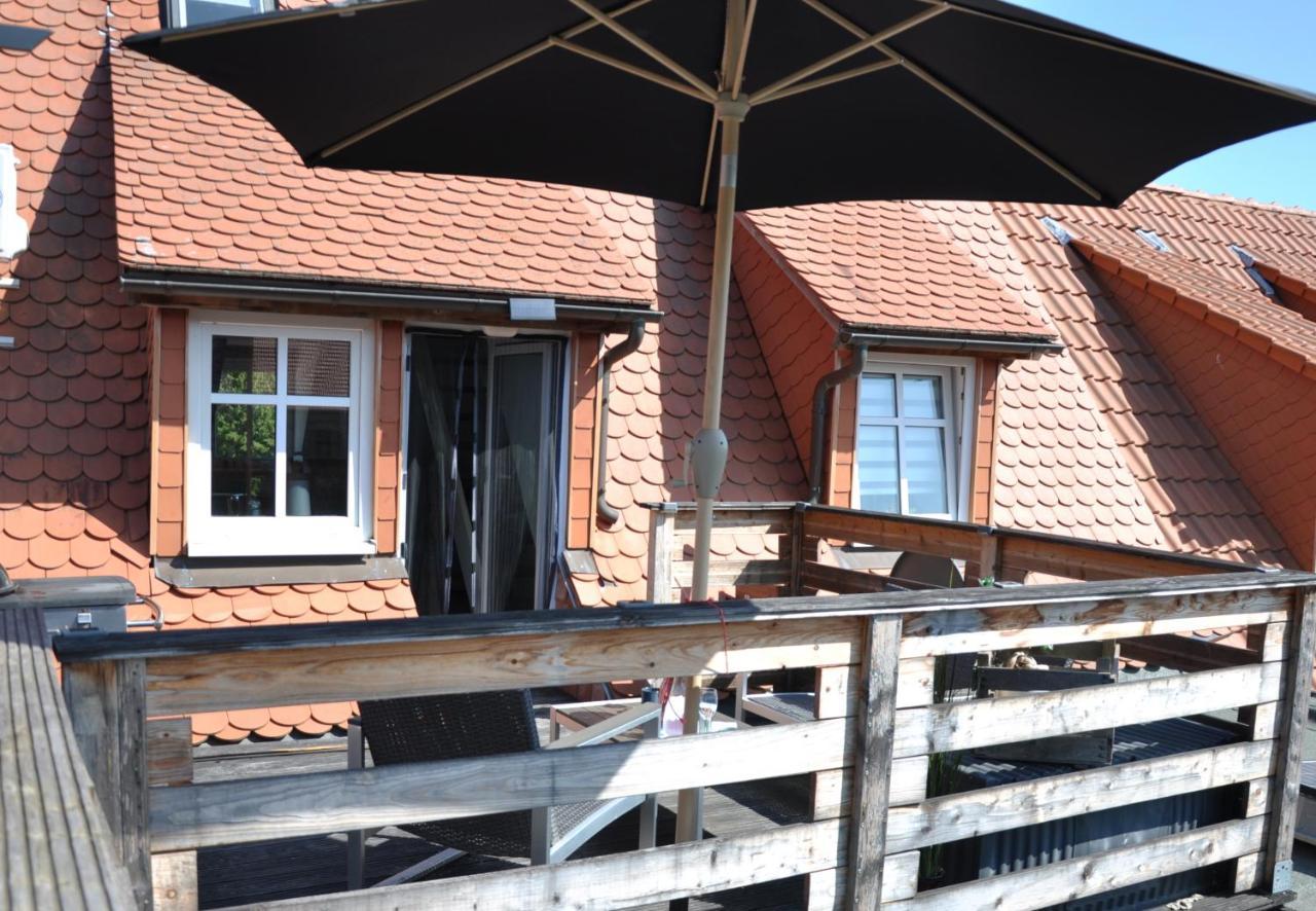 Gemuetliche Dachwohnung Mit Kleiner Oder Grosser Dachterrasse Nebeneinander Wolmirstedt Esterno foto